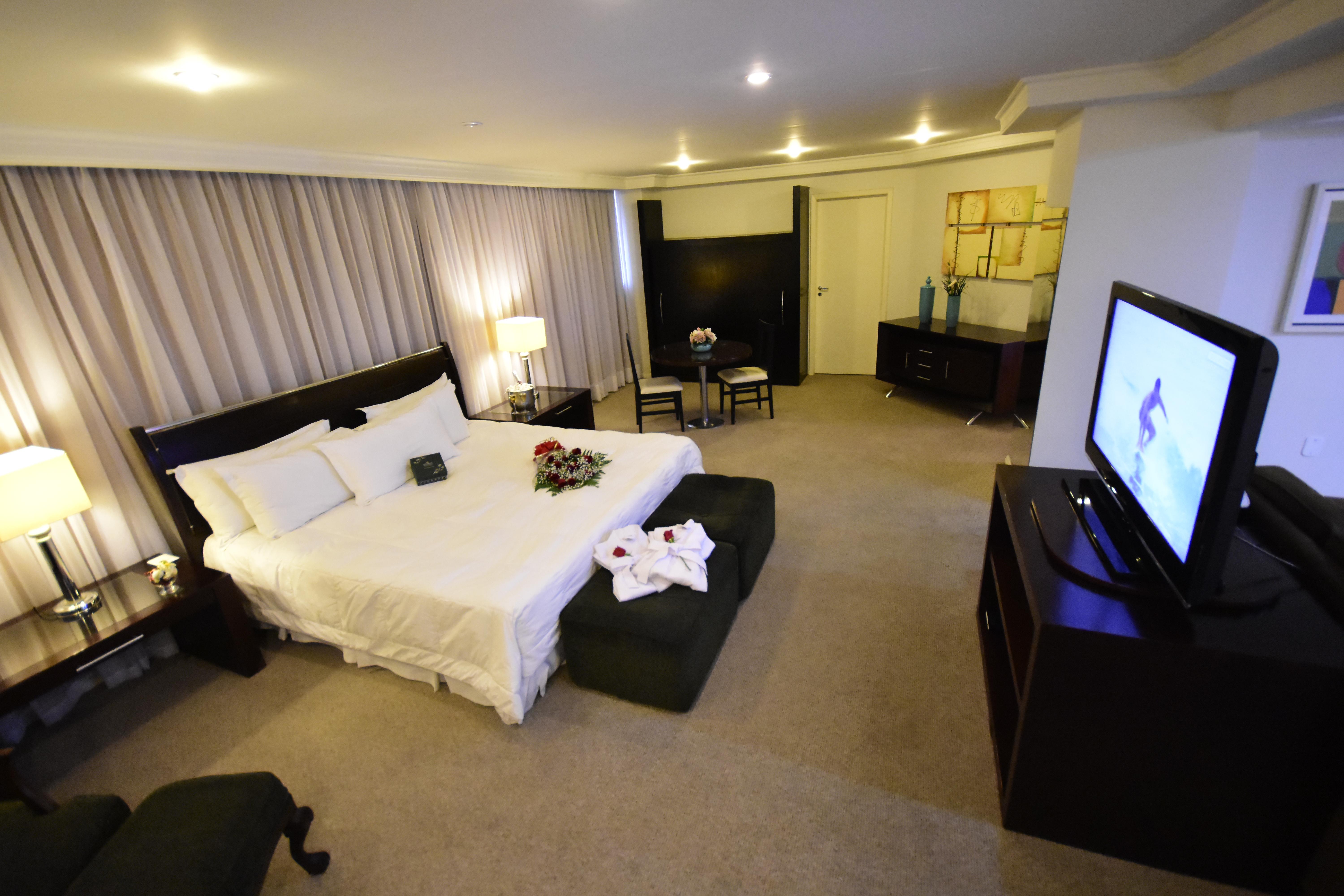 Central Park Hotel By Bourbon Cascavel  Extérieur photo